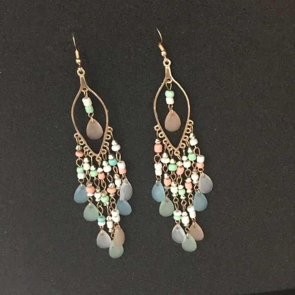 HP🎉 New Great Spring Colors Beaded Earrings - Picture 2 of 4